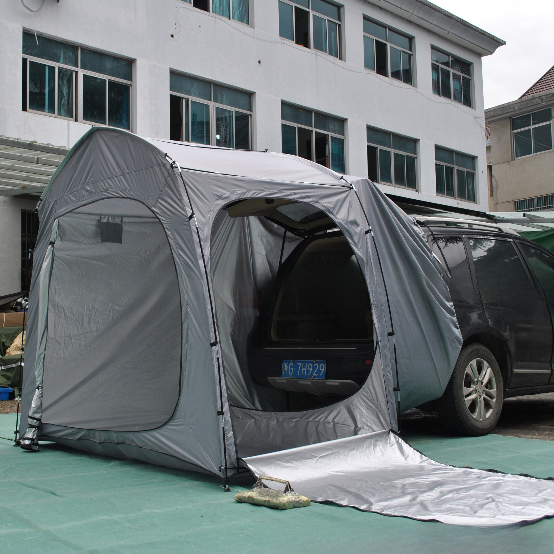 Outdoor Camping Car Tail Tent - Easy to store full-model rear tents,