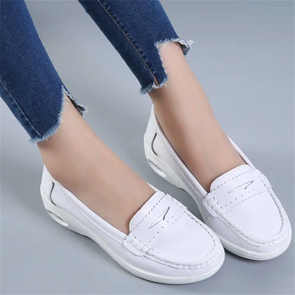 Thick Sole Slipon White Traine - مراجعة Outdoor Camping Light Ideas وسعره