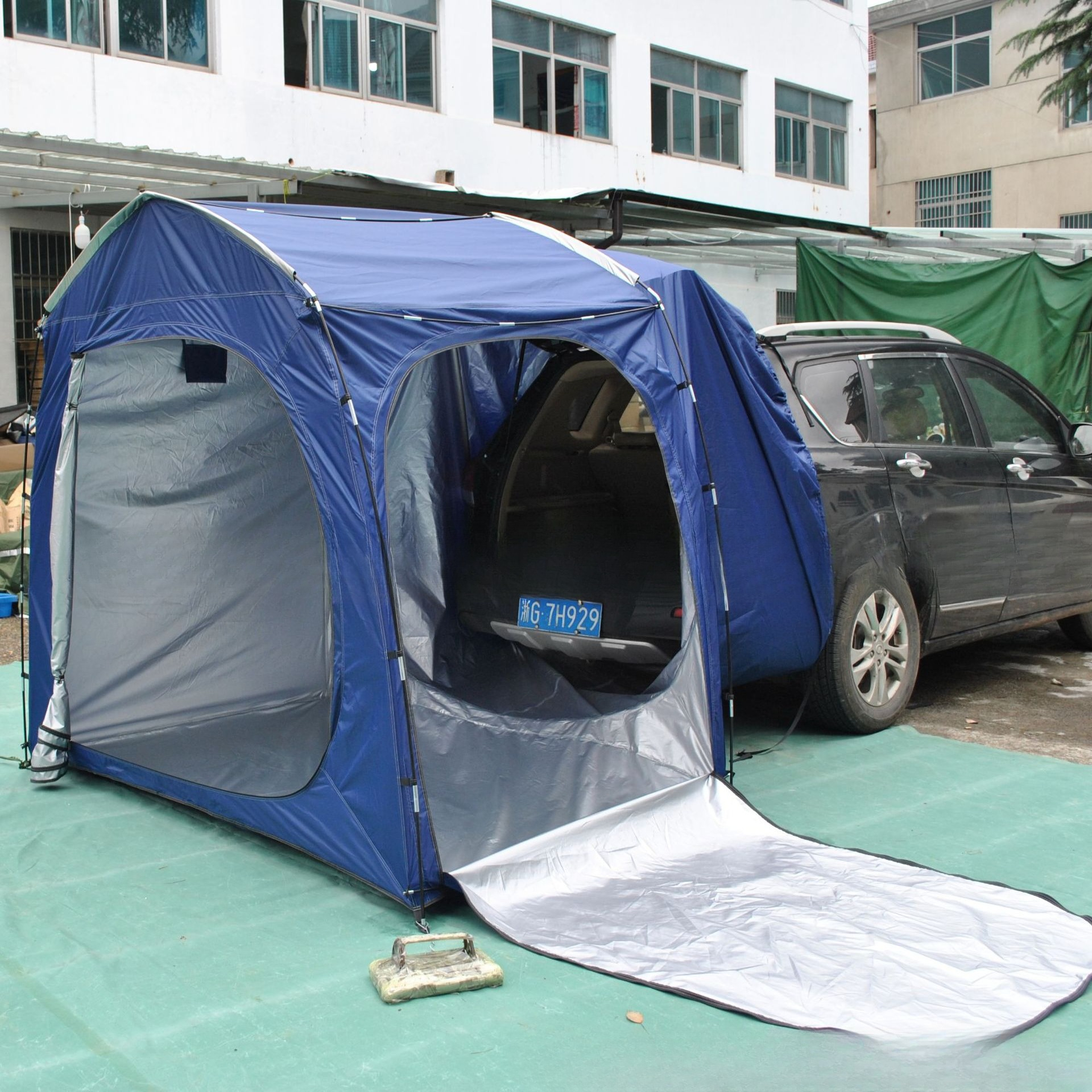 Easy to store full-model rear  - مراجعة Outdoor Camping Car Tail Tent وسعره